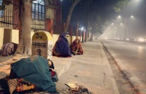 जरूरतमंदों को गर्म कपड़े व (कंबल) वितरित किया गया !