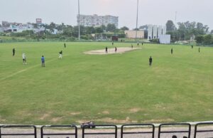 लखनऊ में रोमांचक क्रिकेट मुकाबला: रॉयल वॉरियर्स बनाम बीएलके टाइटन्स