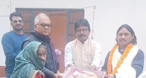भारतीय जन क्रांति परिषद आस्था भारत ने जरूरतमंदों को किया कंबल, साड़ी और राशन का वितरण